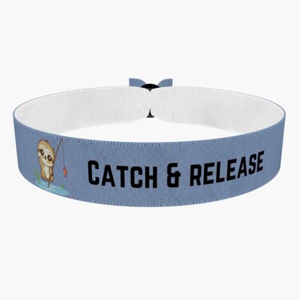 Ansicht von vorne: Stoffarmband Catch & Release für Angler und Fischliebhaber