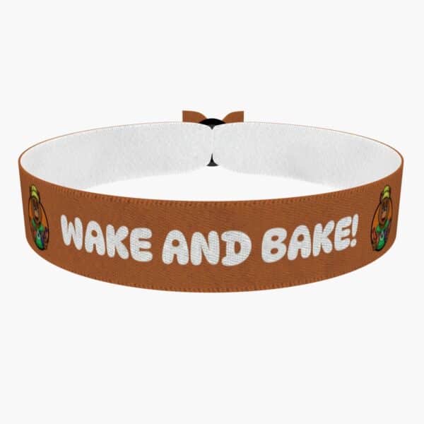 Ansicht von vorne: Wake and Bake Motiv Stoffarmband