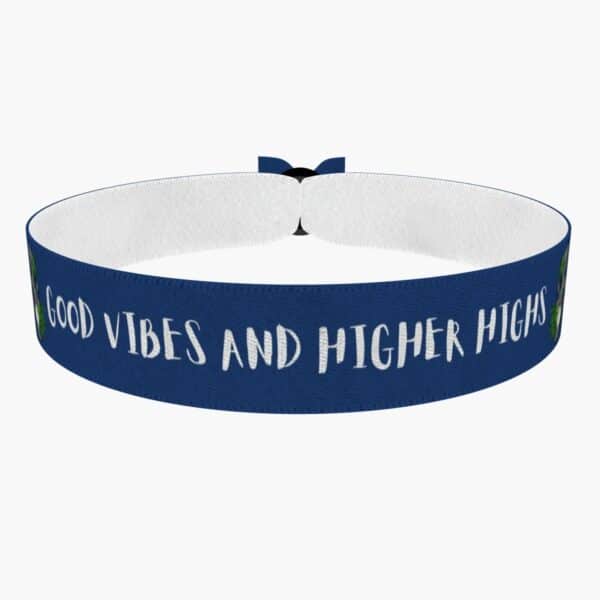 Ansicht von vorne: Good Vibes and Higher Highs Stoffarmband